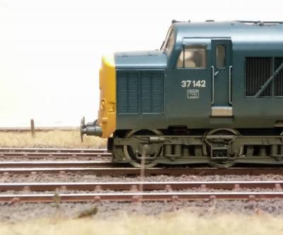 Growling pains? Bachmann/Kernow cl. 37 awaits the future in the exchange sidings