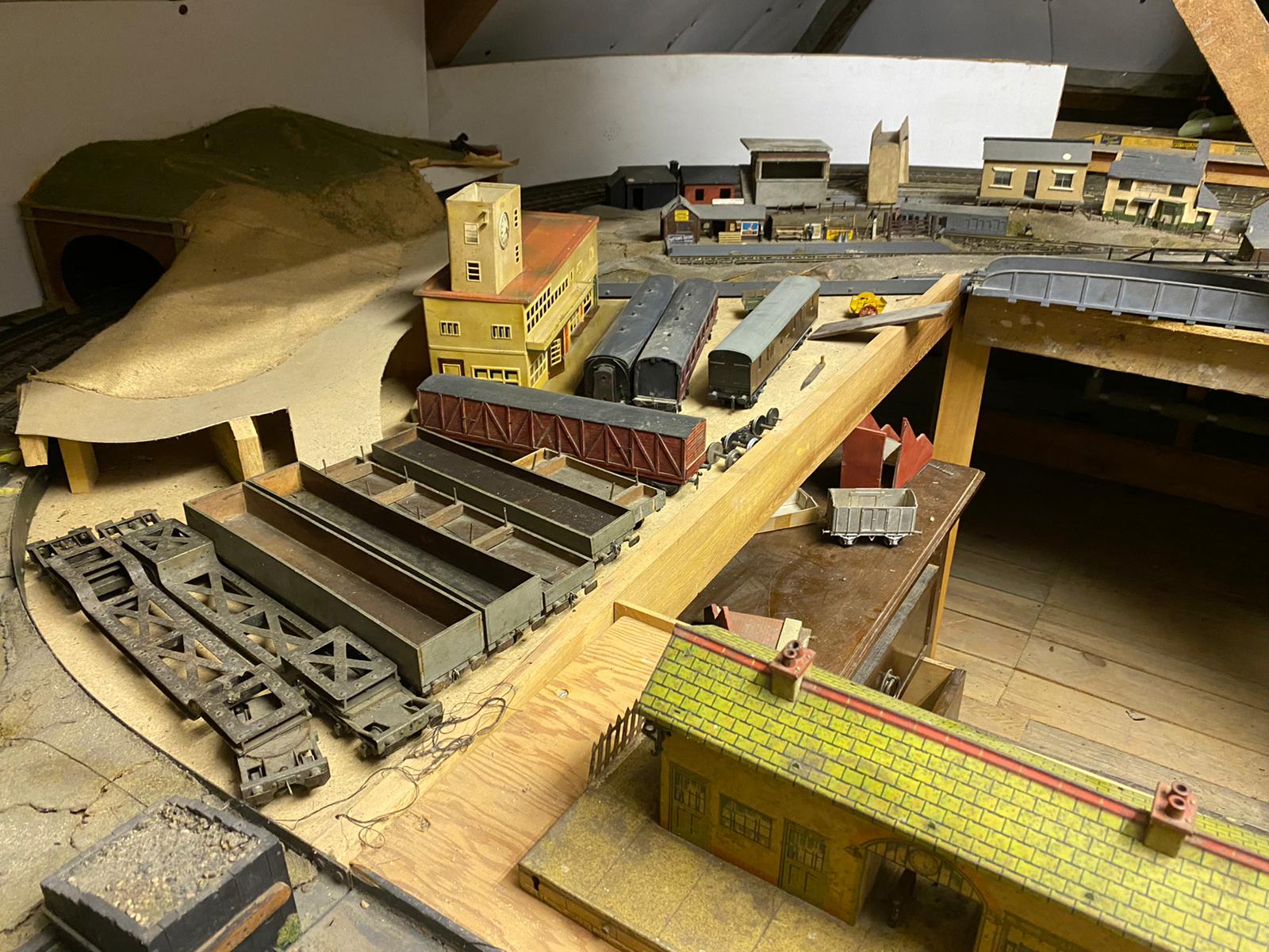 Vintage O gauge layout for sale The Model Railway Club
