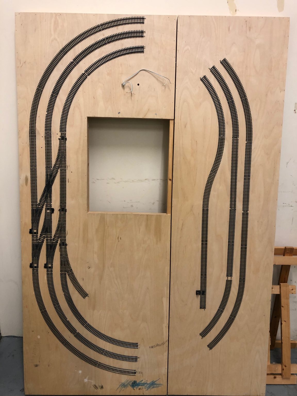 OO gauge model railway baseboard / layout 6' x 4' TC The Model