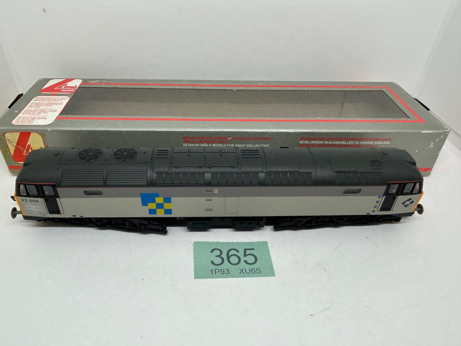 Lima OO 205255 Class 47 47006 on construction railfreight livery